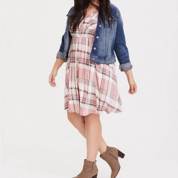 torrid Dresses & Skirts - Torrid Mini Challis Shirt Dress Size 2X Peach Plaid Button Front Roll Tab Sleeve